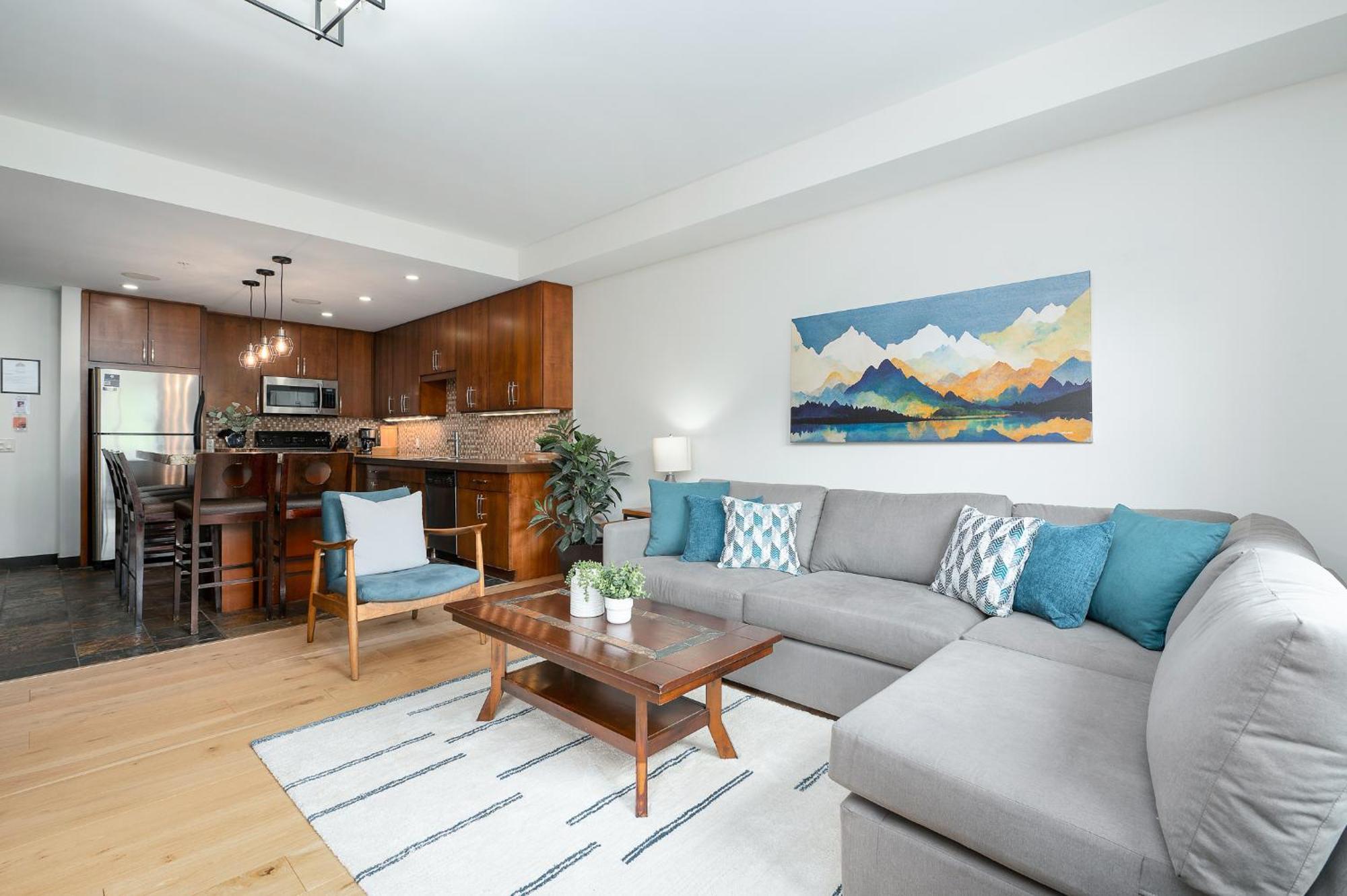 Heavenly Mountain Condo Managed By Little Sister Getaways Canmore Exterior photo